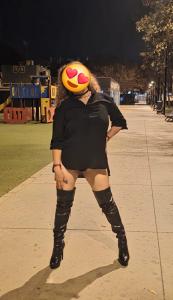 Chica busca chico en Almería: 