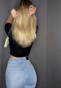 Chica busca chico en Tenerife: 