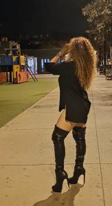 641074147: Chica busca chico en Almería