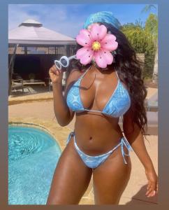 631016782: Chica busca chico en Barcelona