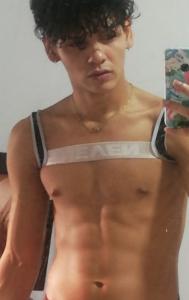 614682863: Chico busca chica en Granada