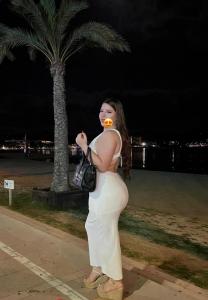 Chica busca chico en Ibiza: 