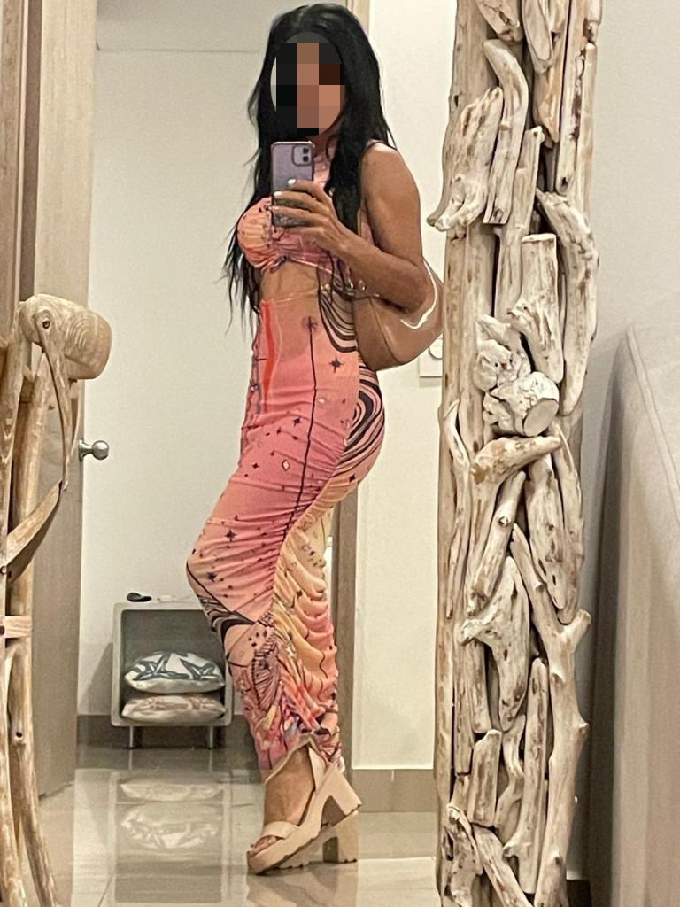 Chica busca chico en Almería: 