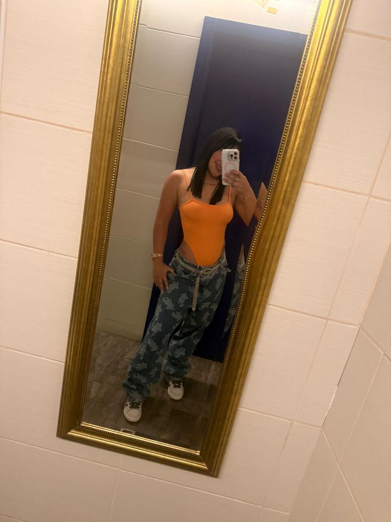 675420790: Chica busca chico en Almería