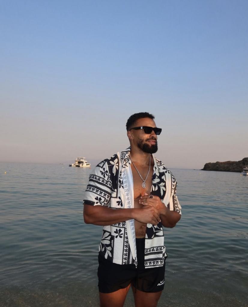 Chico busca chica en Málaga: 