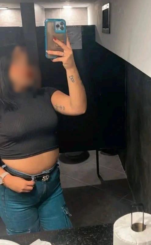 Chica busca chico en Tenerife: 