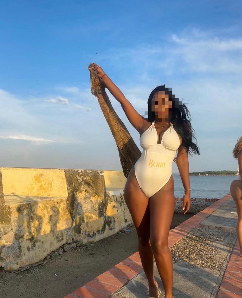 Chica busca chico en Almería: 