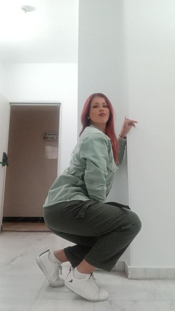 Chica busca chico en Sevilla: 