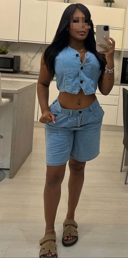 Chica busca chico en Almería: 