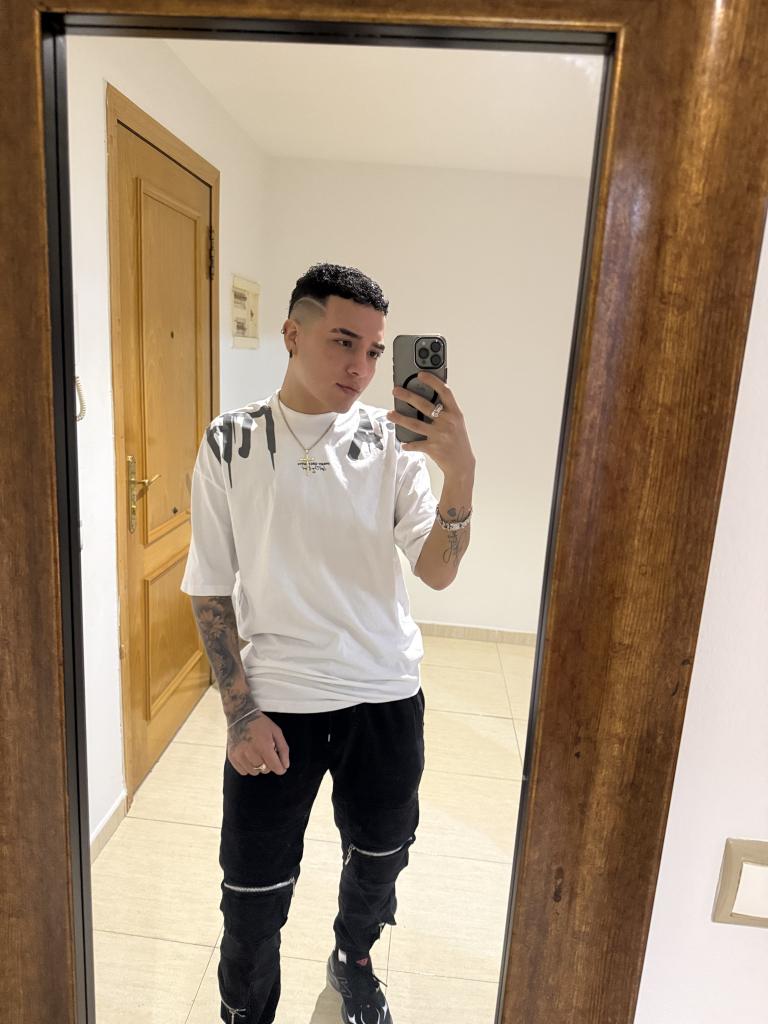 Chico busca chica en Barcelona: 