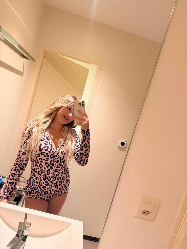 Chica busca chico en Tenerife: 