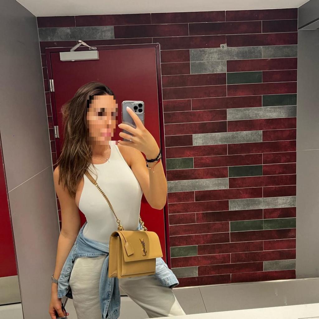 Chica busca chico en La Coruña: 