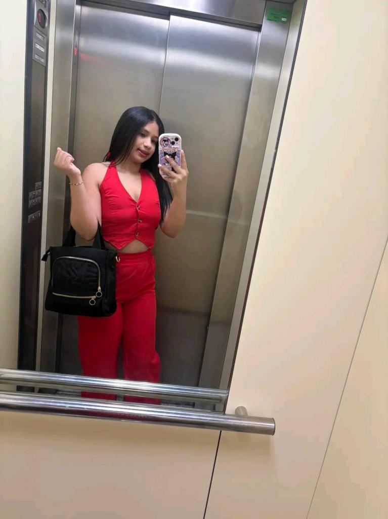 Chica busca chico en Tenerife: 