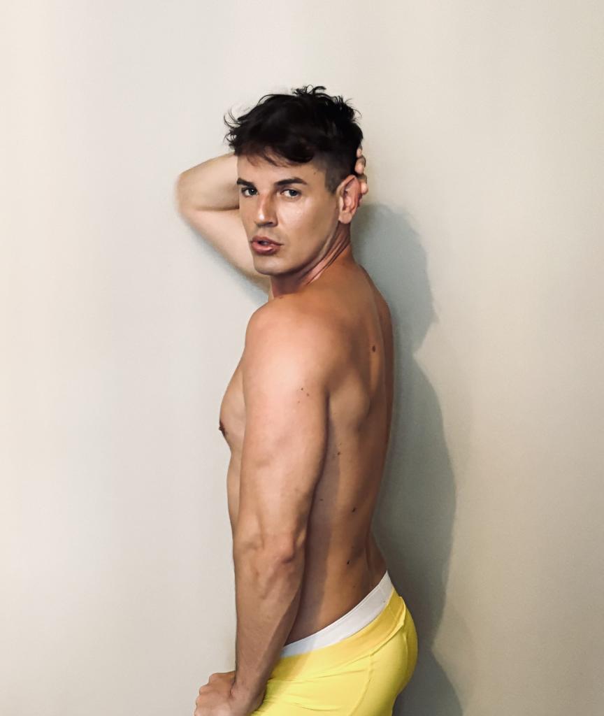 Chico busca chica en Barcelona: 