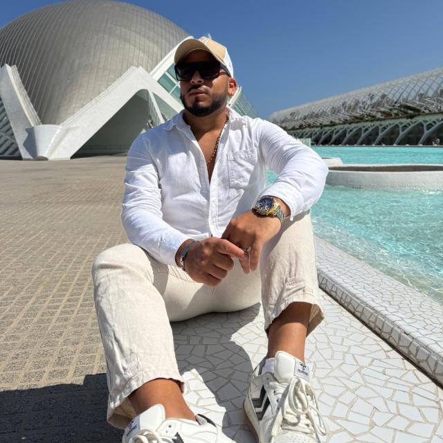 Chico busca chica en Alicante: 