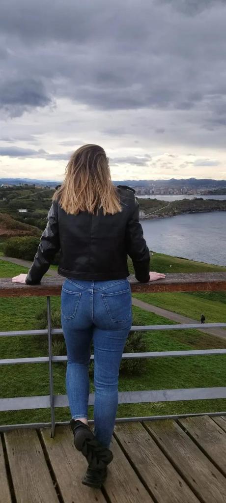 Chica busca chico en Asturias: 