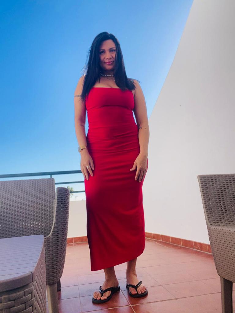 Chica busca chico en Tenerife: 