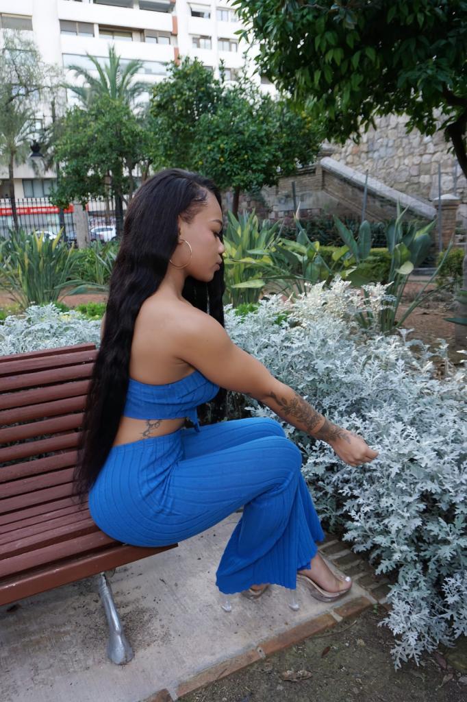 Chica busca chico en Valencia: Chica busca chico