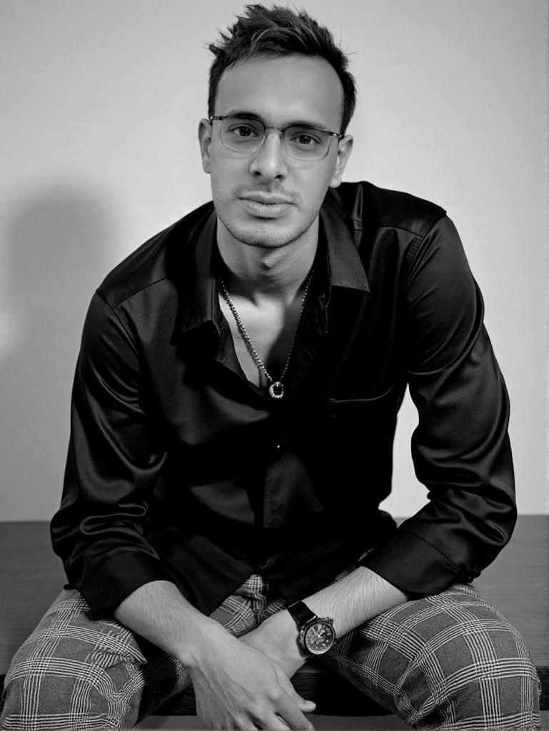 Chico busca chica en Ibiza: 