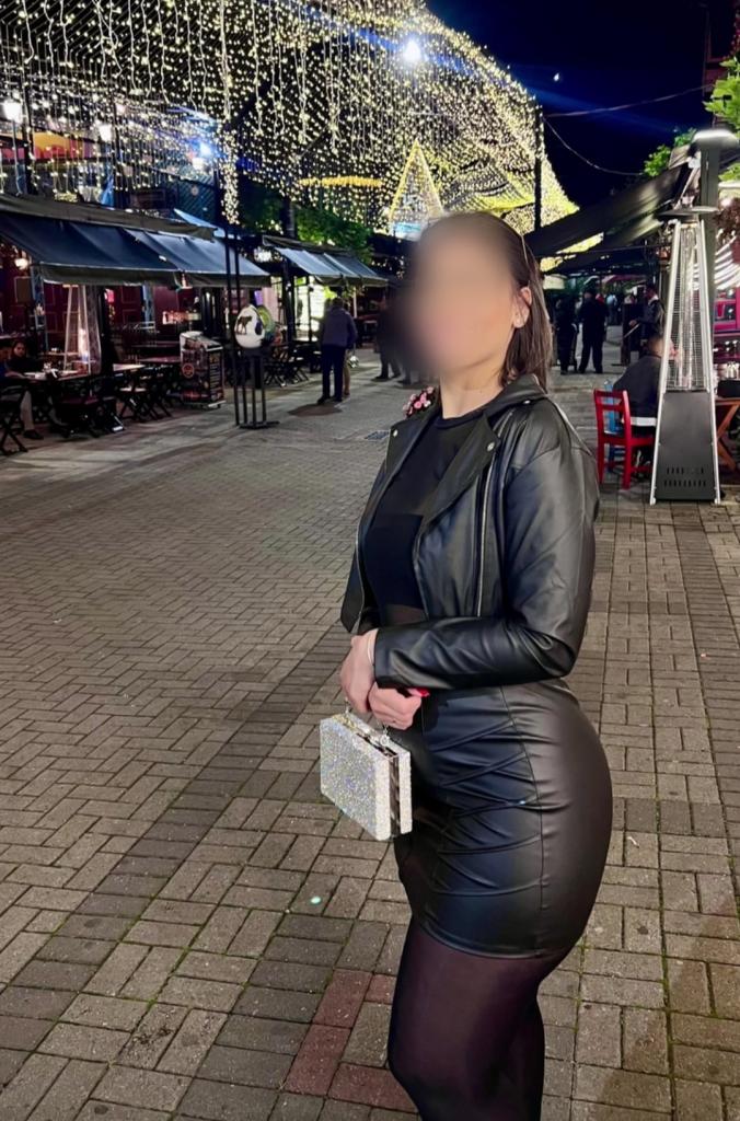 Chica busca chico en La Coruña: 