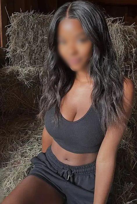 657858715: Chica busca chico en Murcia
