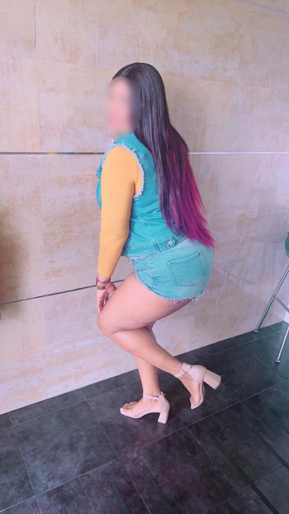 Chica busca chico en Sevilla: 