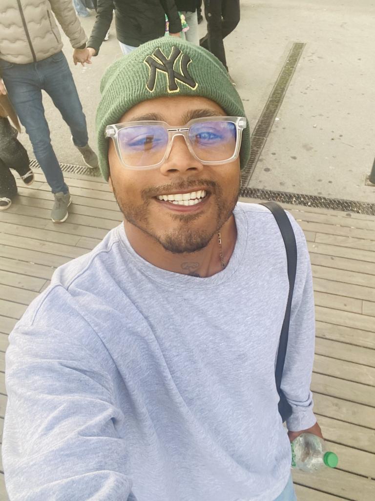 Chico busca chica en Barcelona: 