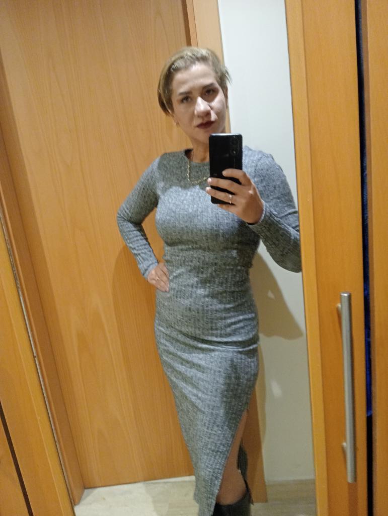 Chica busca chico en Cádiz: 