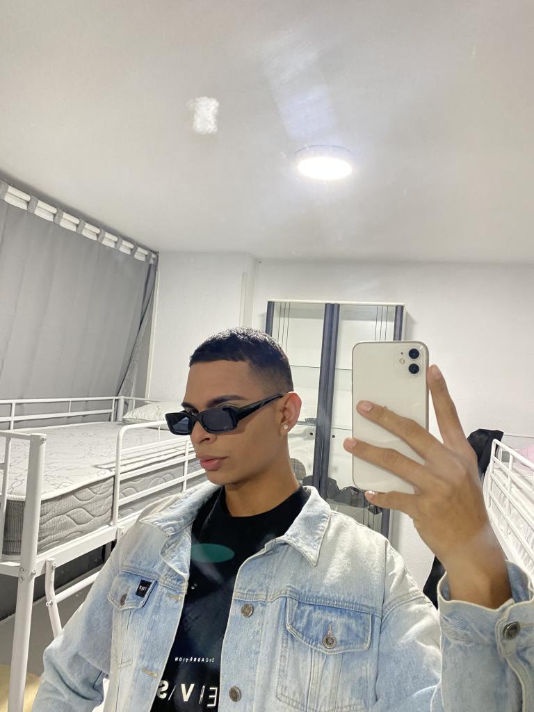 Chico busca chica en Alicante: 