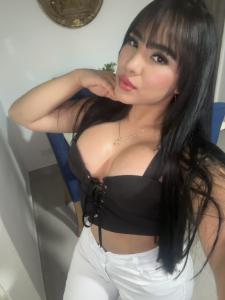 647681382: Chica busca chico en Valencia
