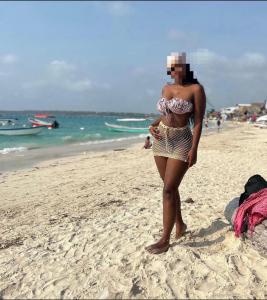 643010630: Chica busca chico en Almería