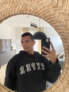 603479799: Chico busca chica en Valencia