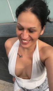 614902945: Chica busca chico en Pontevedra