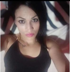 614902945: Chica busca chico en Pontevedra