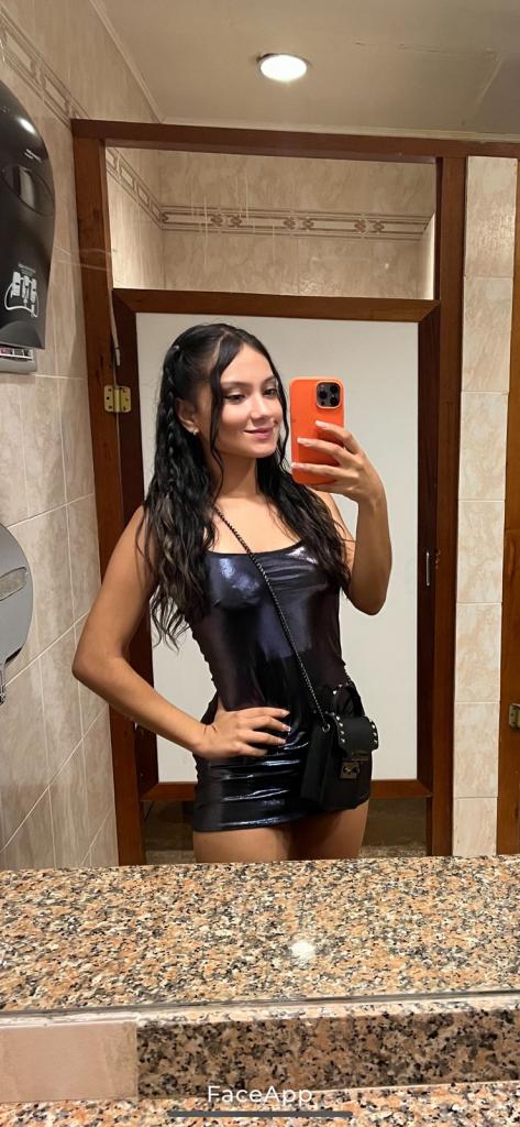 Chica busca chico en Almería: 