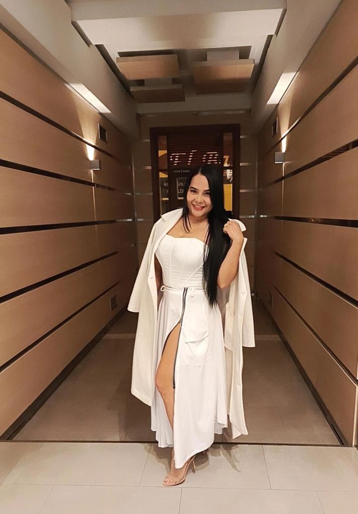 607010965: Chica busca chico en Valencia