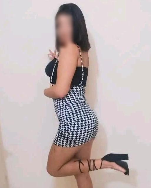695332947: Chica busca chico en Tenerife