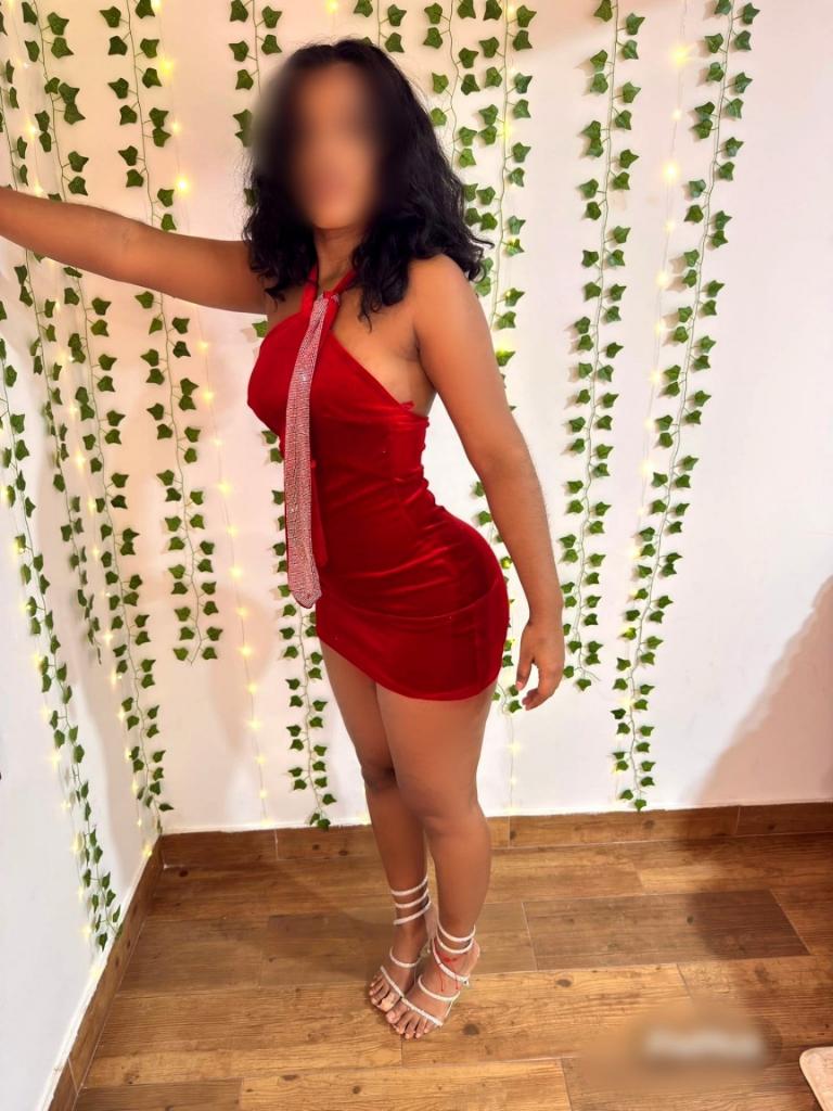 647253956: Chica busca chico en Madrid
