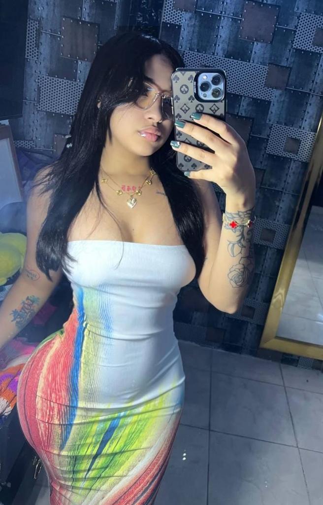 Chica busca chico en Tenerife: 