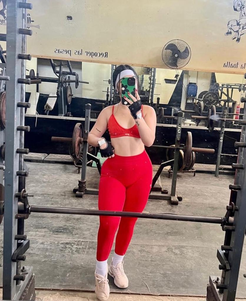 Chica busca chico en Cádiz: 