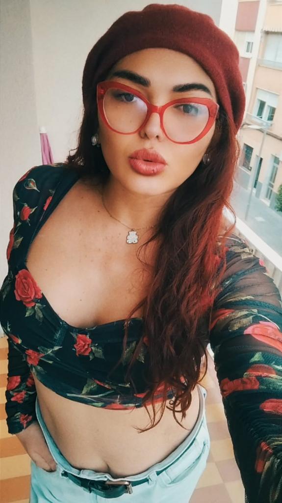 722640896: Chica busca chico en Murcia