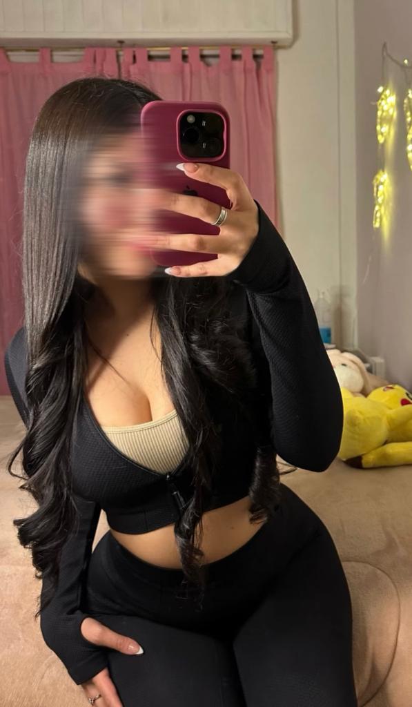 657344466: Chica busca chico en Málaga