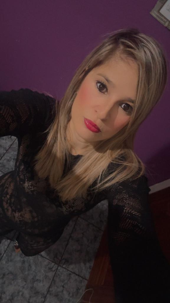 615421744: Chica busca chico en Lugo
