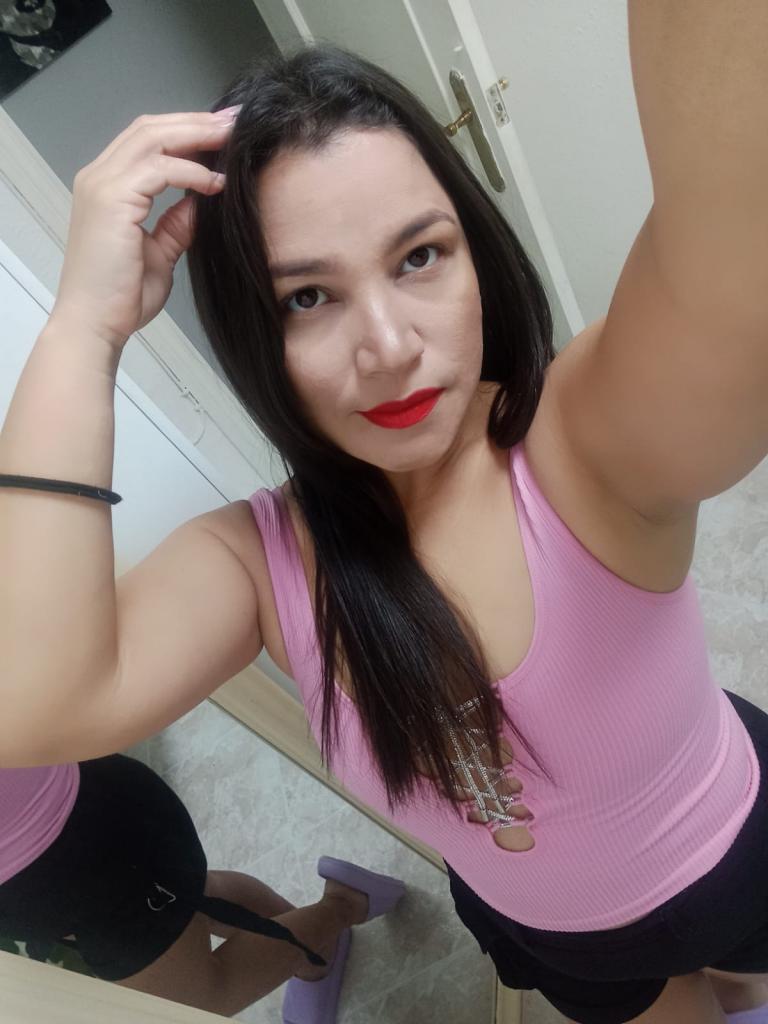 Chica busca chico en Almería: 
