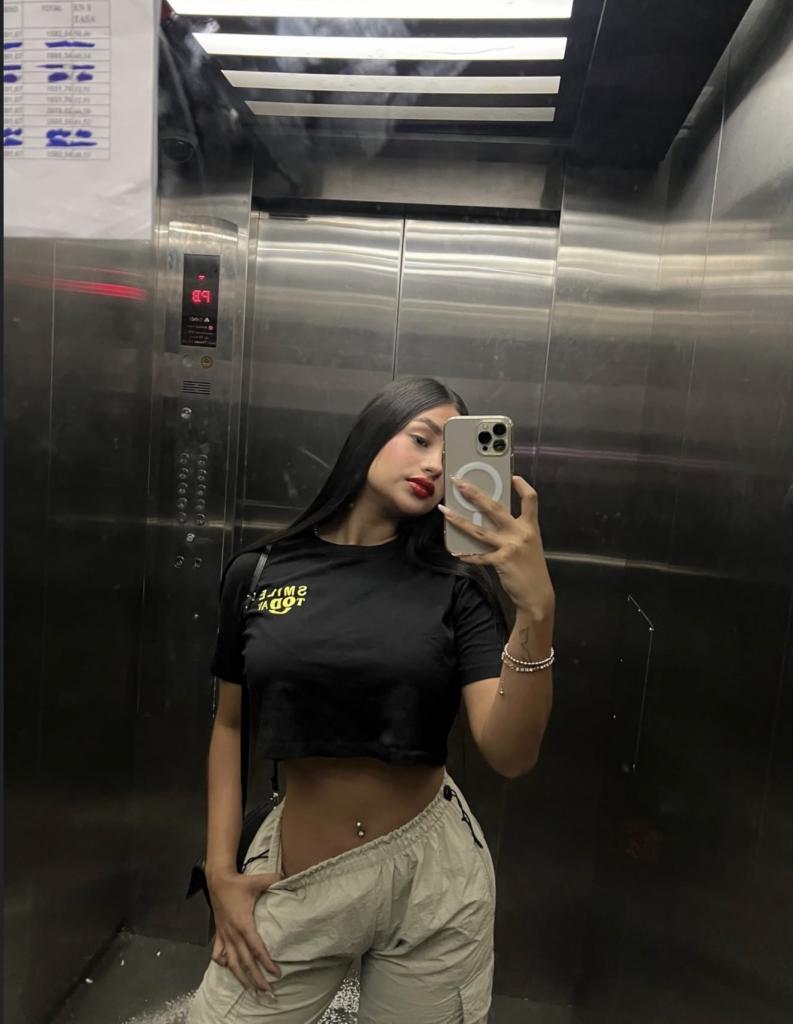 Chica busca chico en Tenerife: 