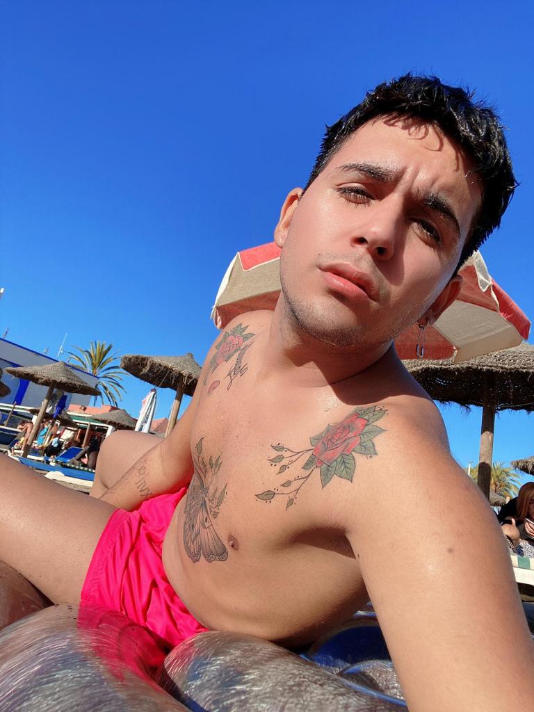 Chico busca chica en Málaga: 