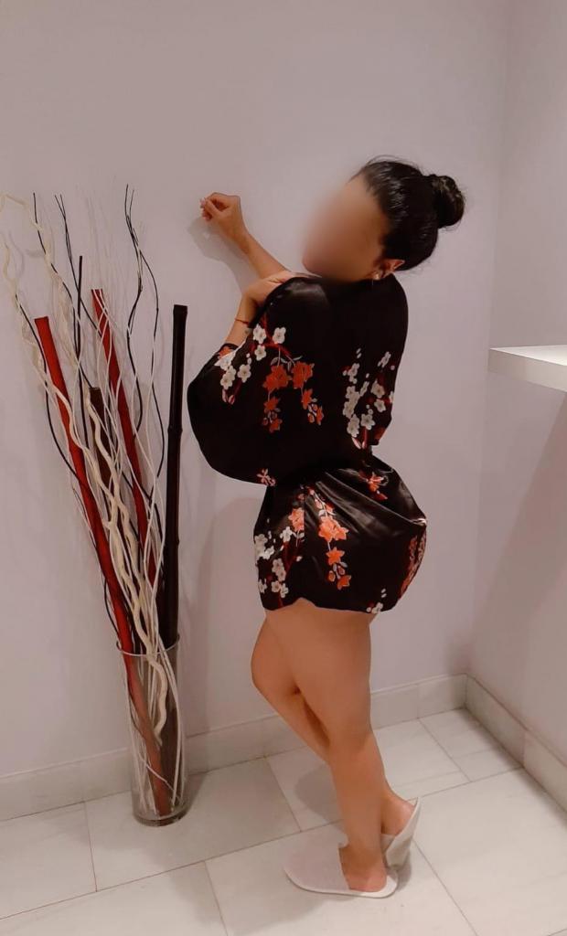 643186932: Chica busca chico en Madrid