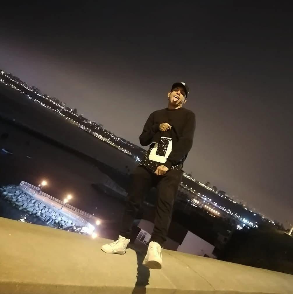 Chico busca chica en Valencia: 