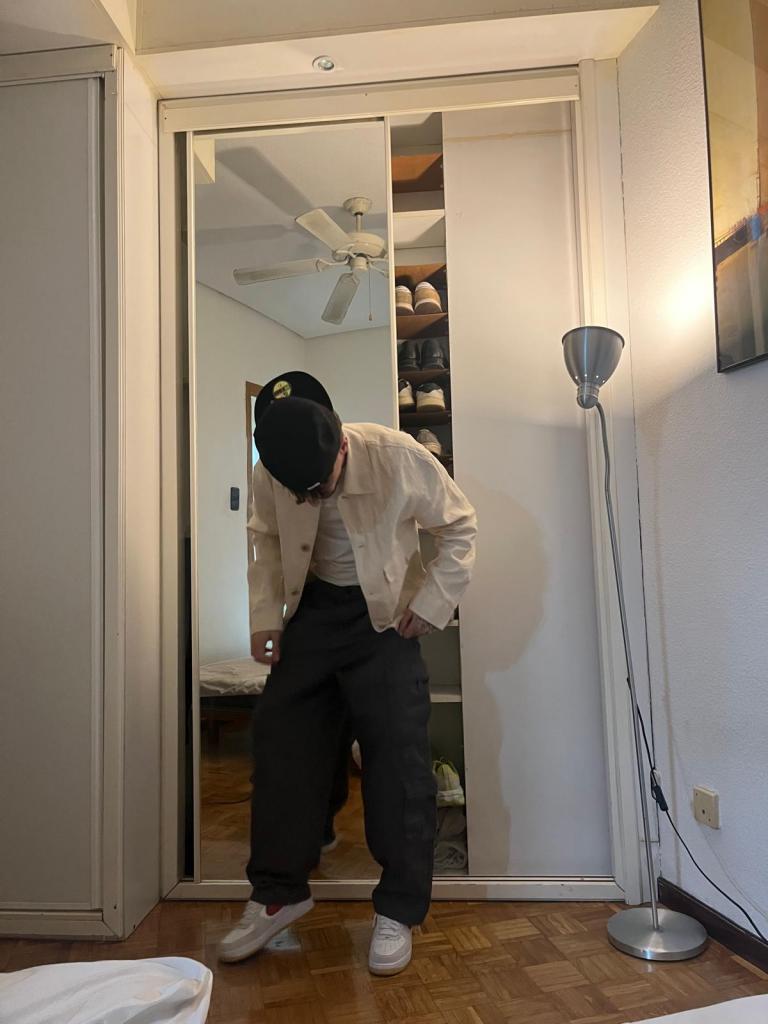 Chico busca chica en Málaga: 