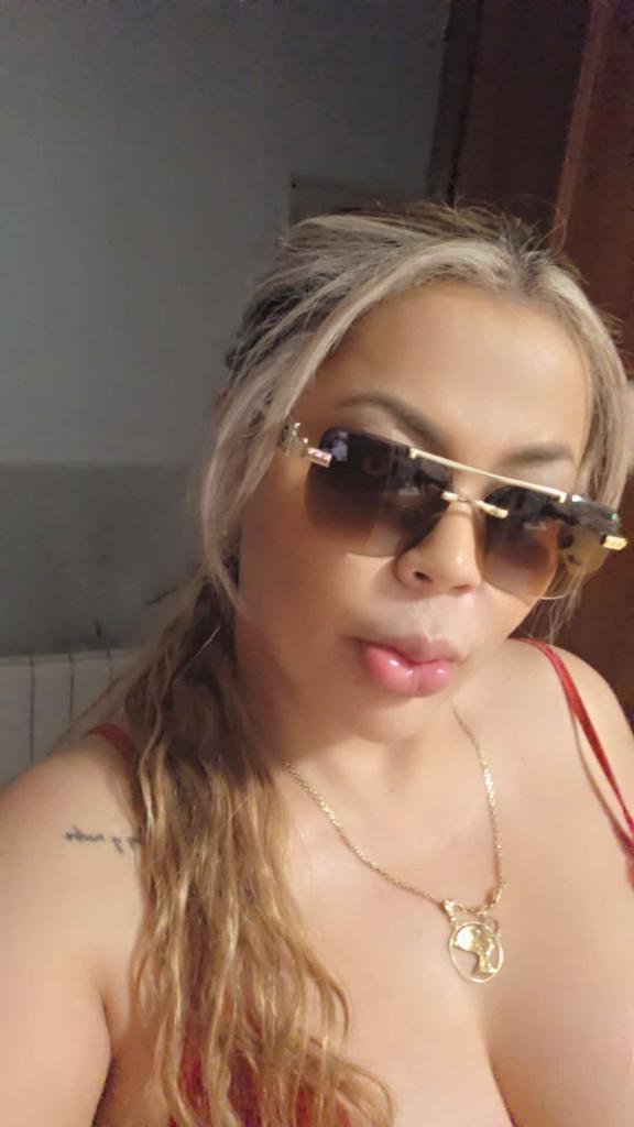 678422588: Chica busca chico en Barcelona